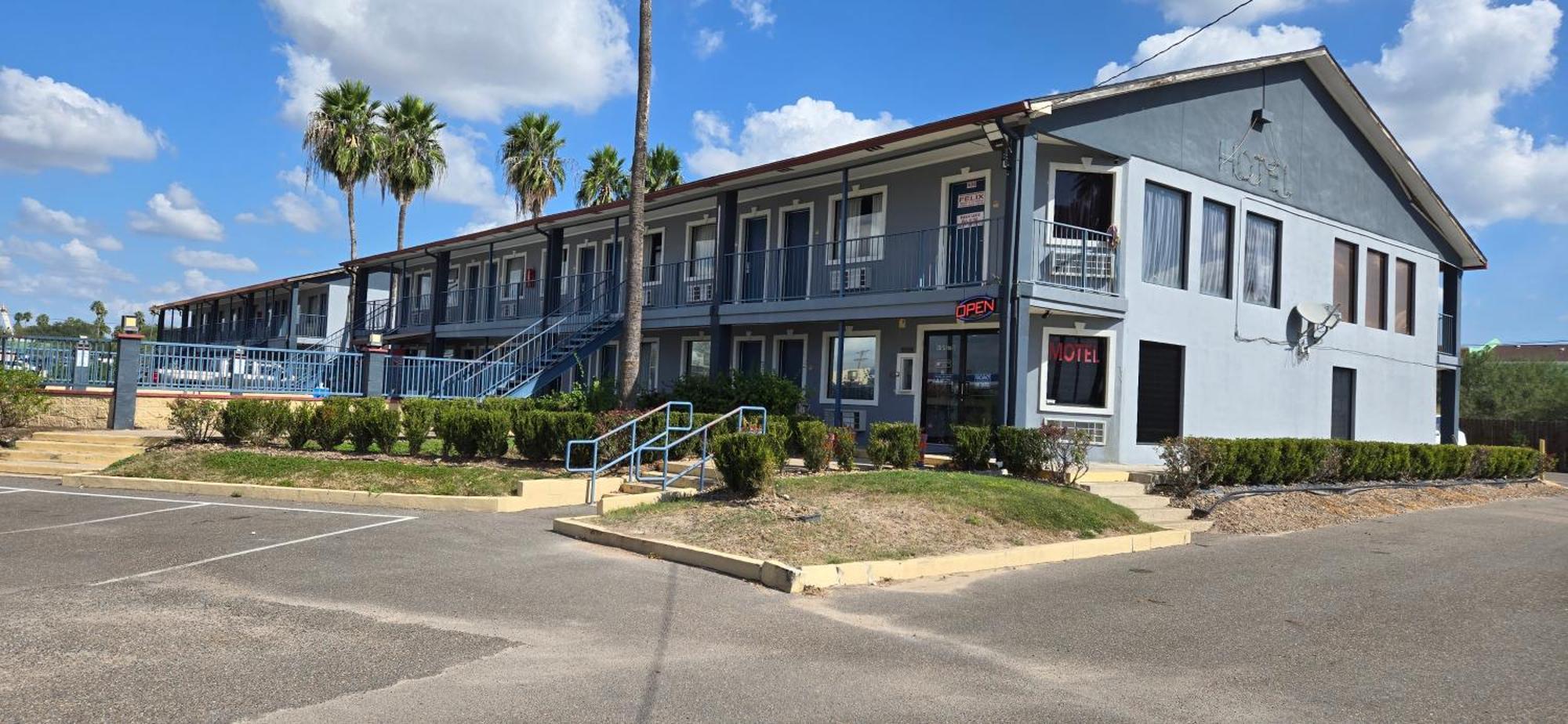 Deluxe Inn Airport Μακάλεν Εξωτερικό φωτογραφία
